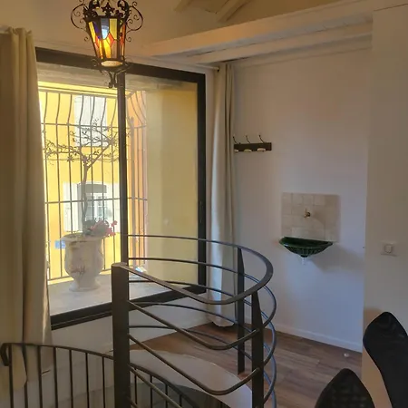 Le Patio St Jacques Lejlighed